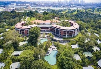 Capella The Club Residences Aparthotel